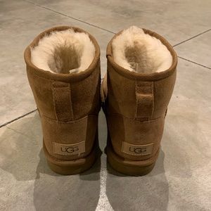 UGG Classic Mini II, US Size 8